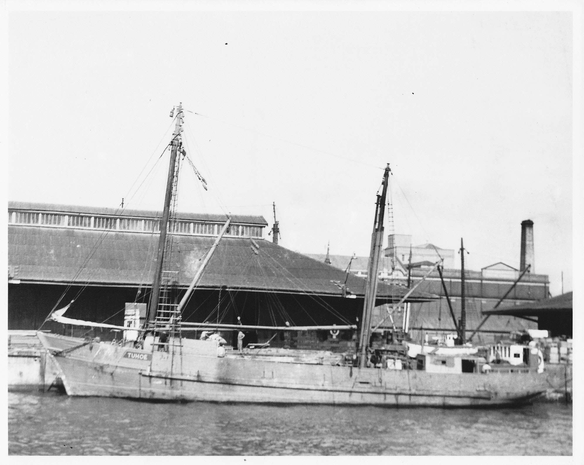 M. V. Tuhoe: 97ft Niccol Trading Scow - NZ Boat Encyclopedia